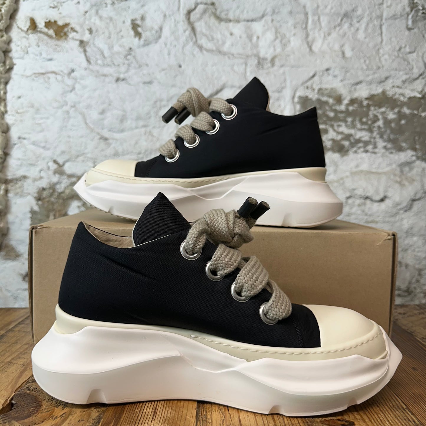 Rick Owens Abstract Jumbo Lace Black Milk Sneaker Sz 9.5 (42.5)