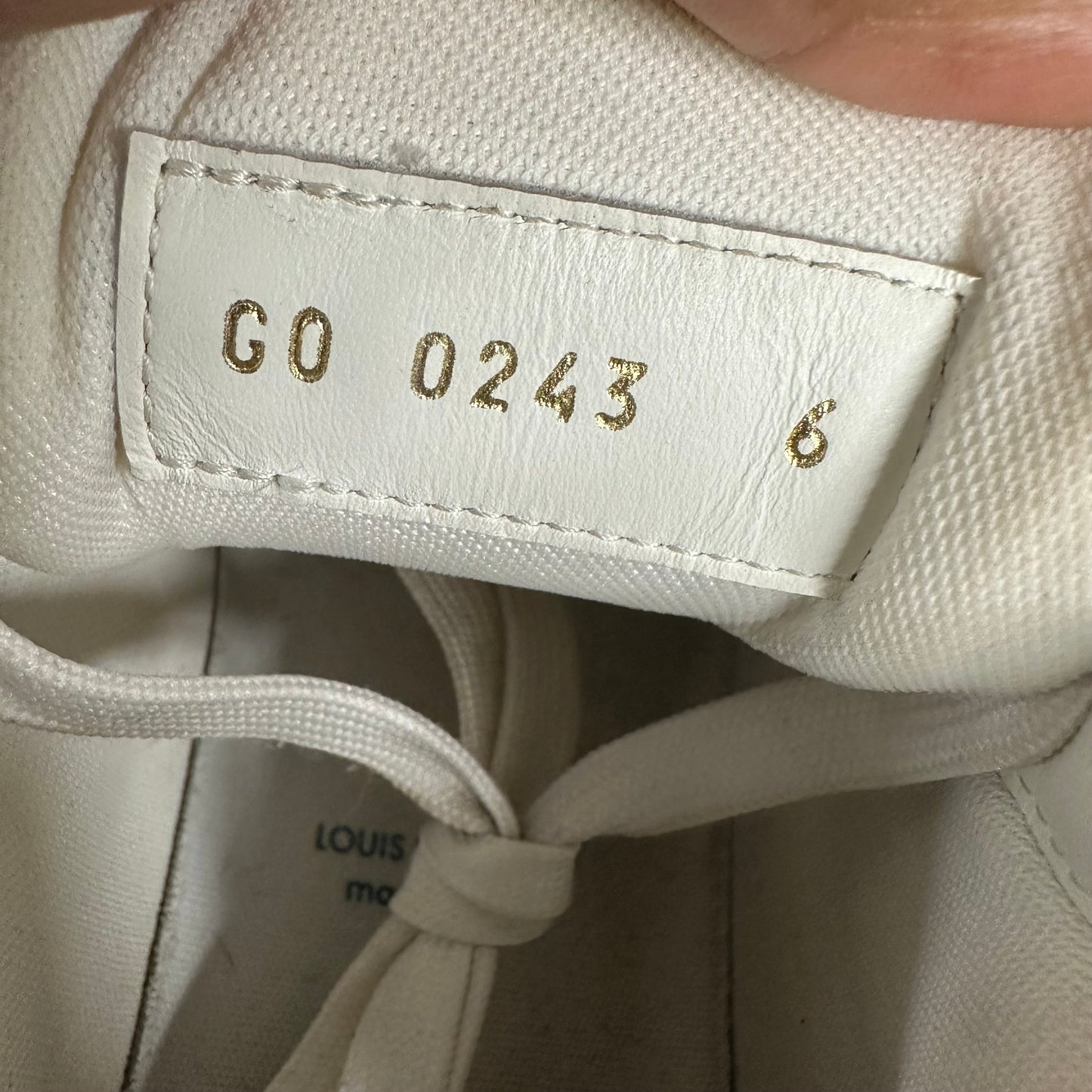 Louis Vuitton Blue Monogram White Trainer Sneaker Sz 7.5 (6LV)