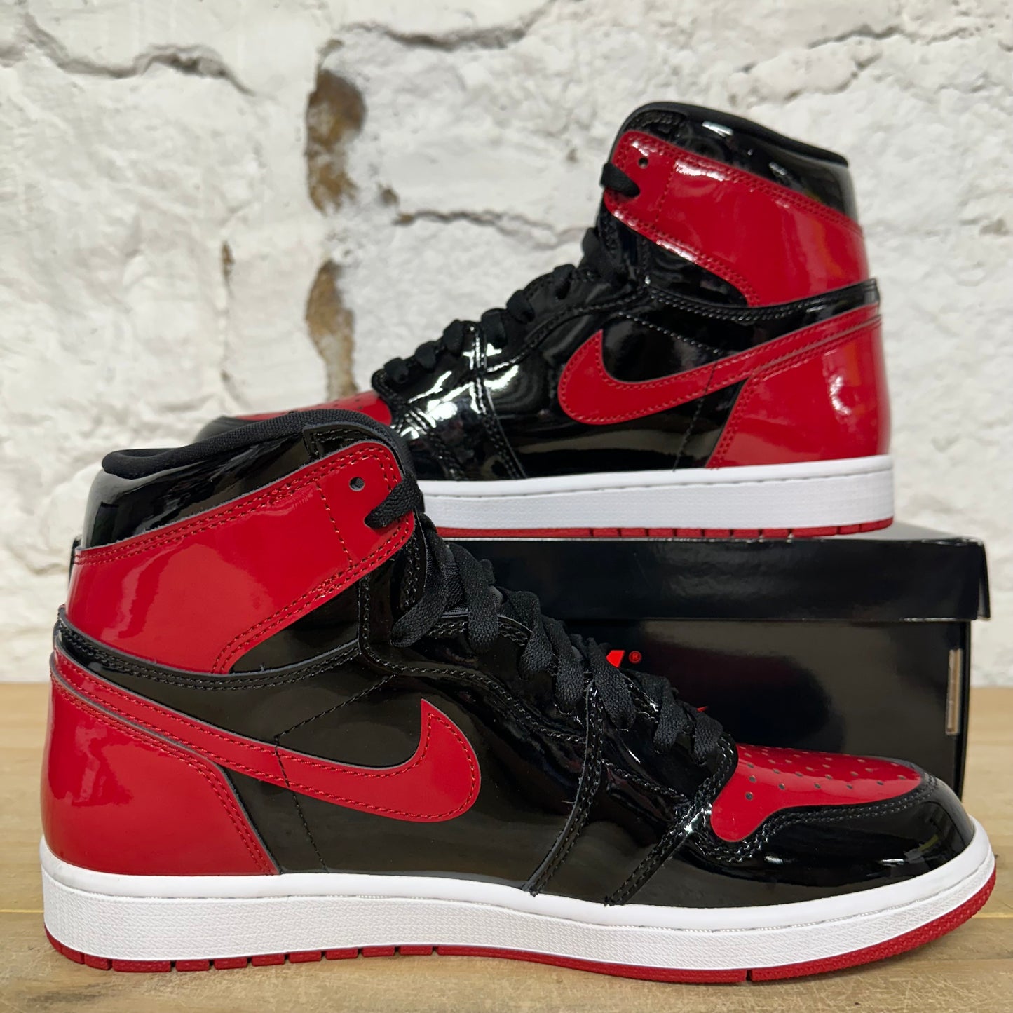 Air Jordan 1 High Patent Bred Sz 11