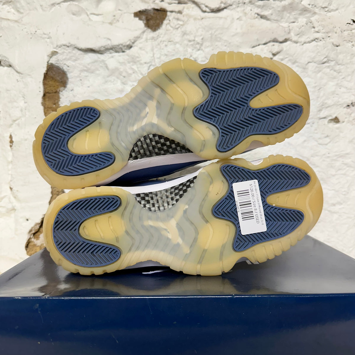 Air Jordan 11 Low  Diffused Blue Sz 8