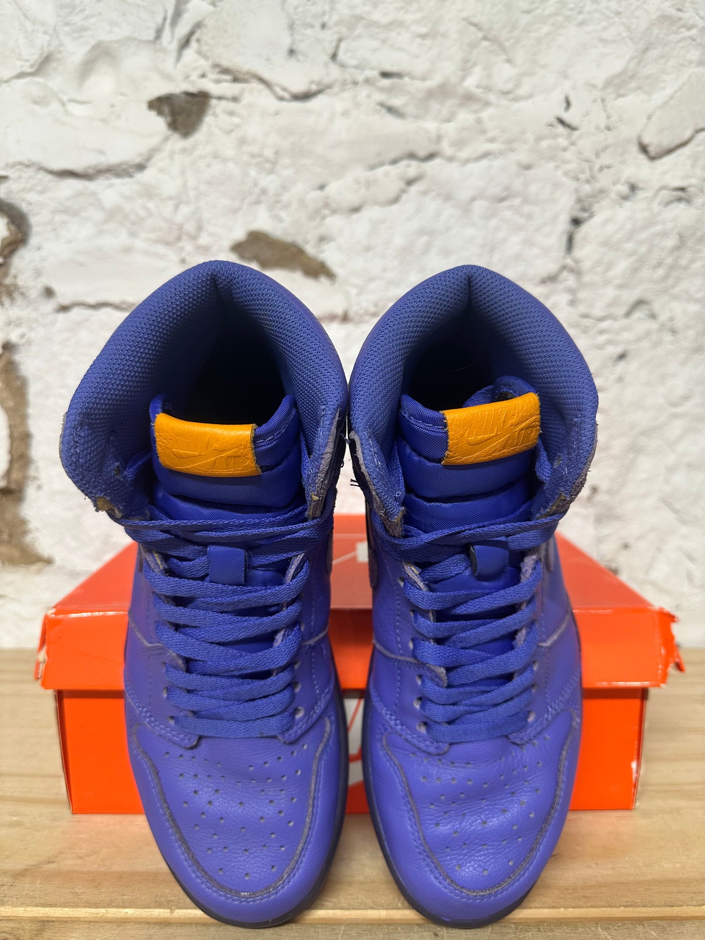 Air Jordan 1 Gatorade Rush Violet Sz 8