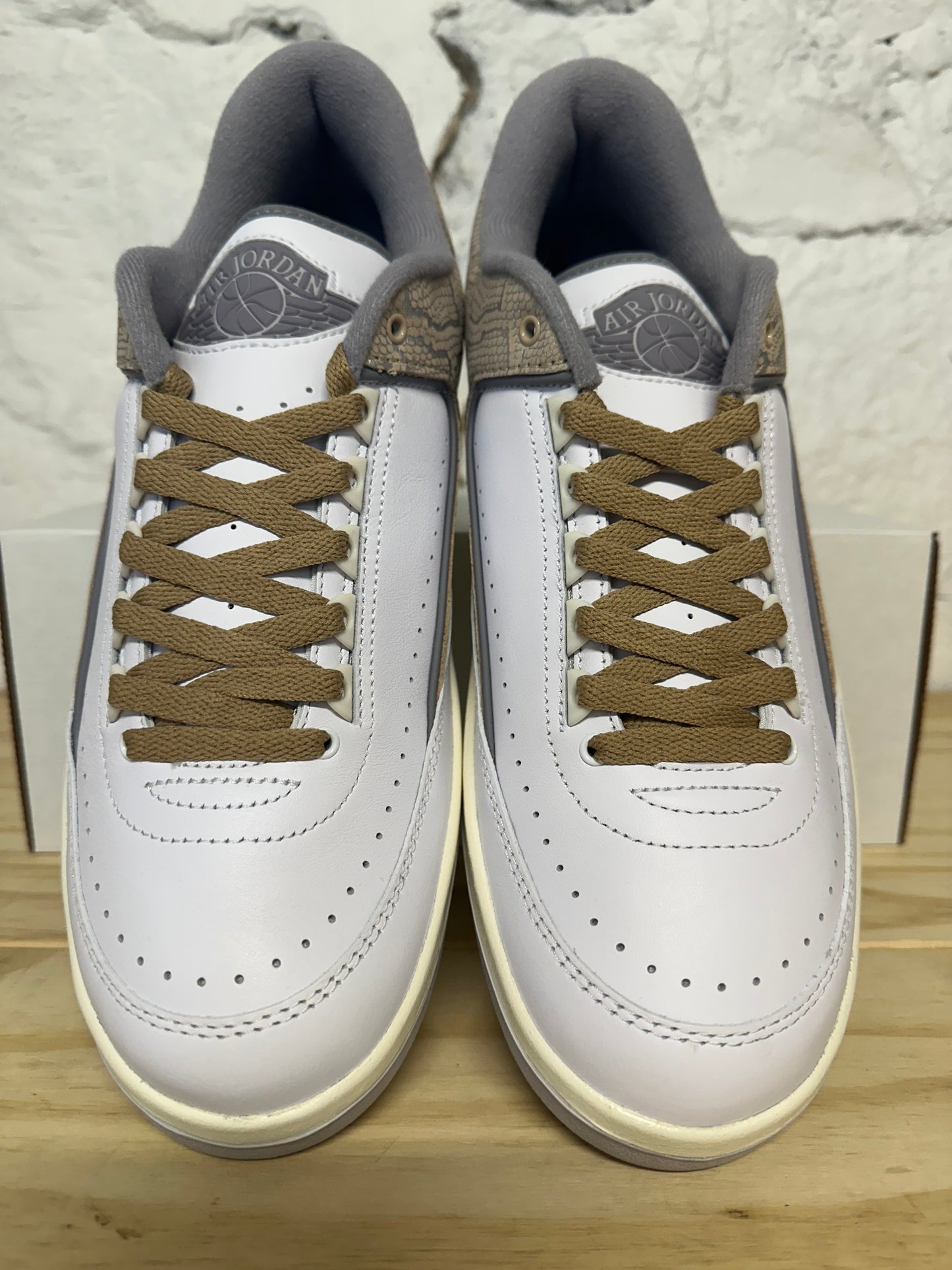 Air Jordan 2 Low Snakeskin Sz 12 DS