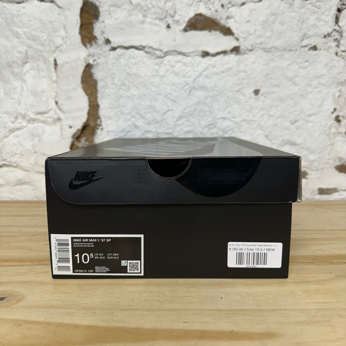Nike Air Max 1 87 Supreme Triple White Sz 10.5 DS