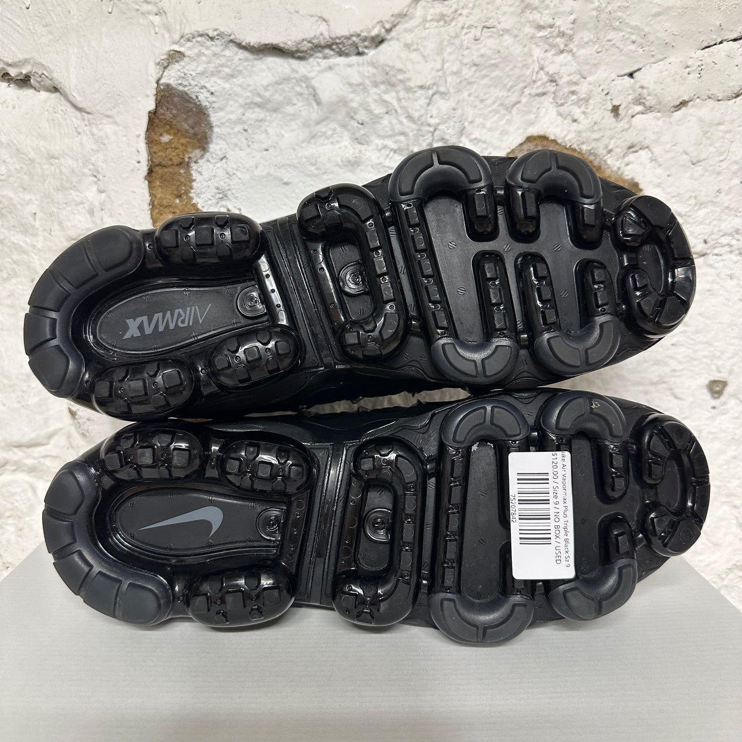 Nike Air VaporMax Plus Triple Black Sz 9