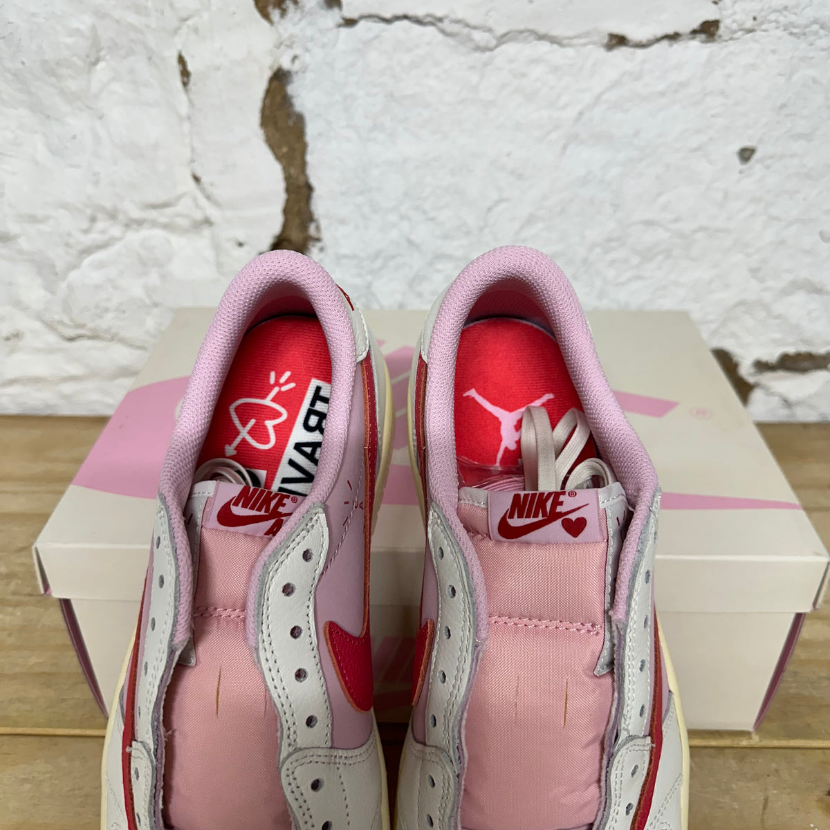 Air Jordan 1 Low Travis Scott Sail Tropical Pink Sz 11