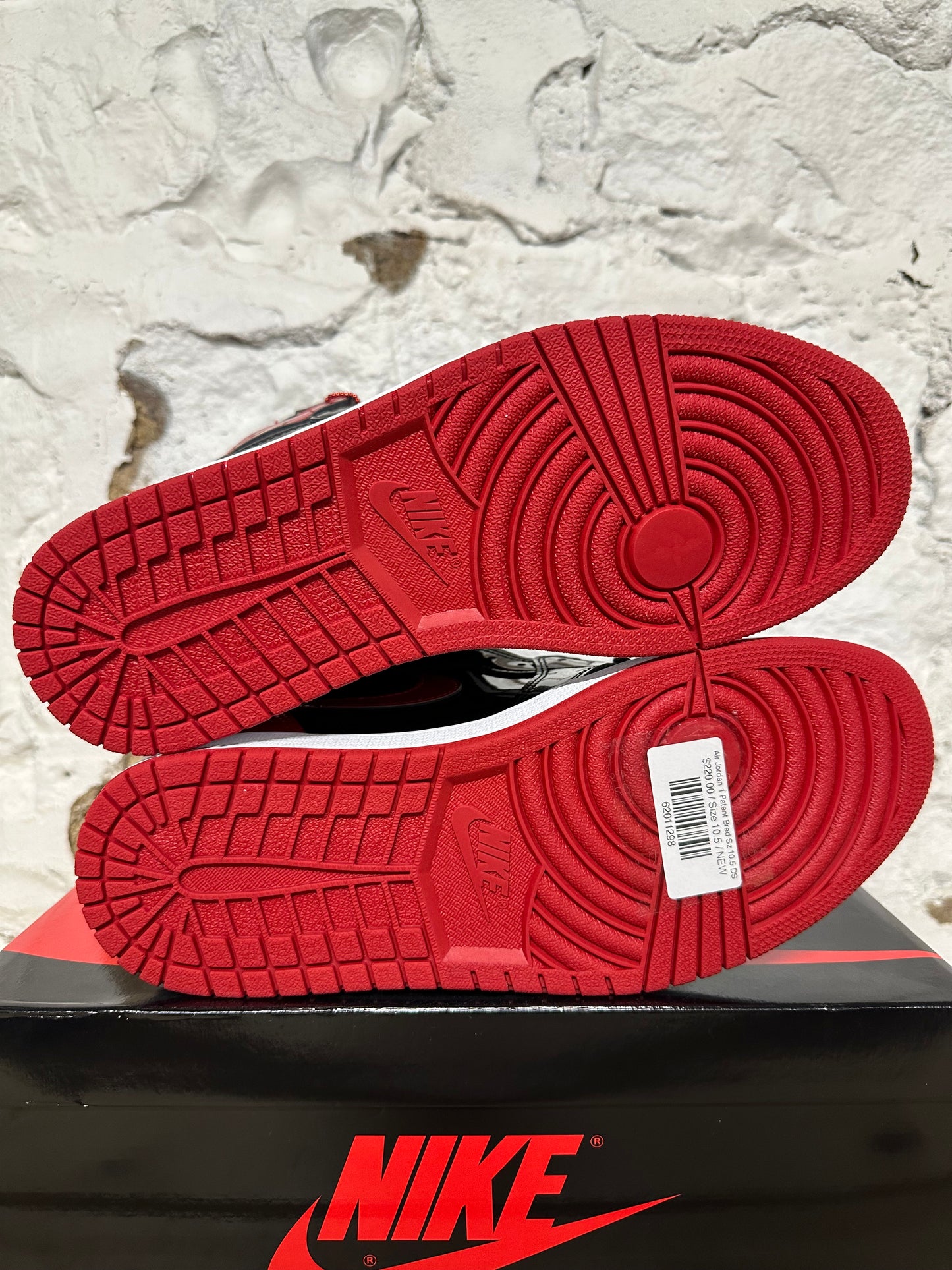 Air Jordan 1 High Patent Bred Sz 10.5 DS
