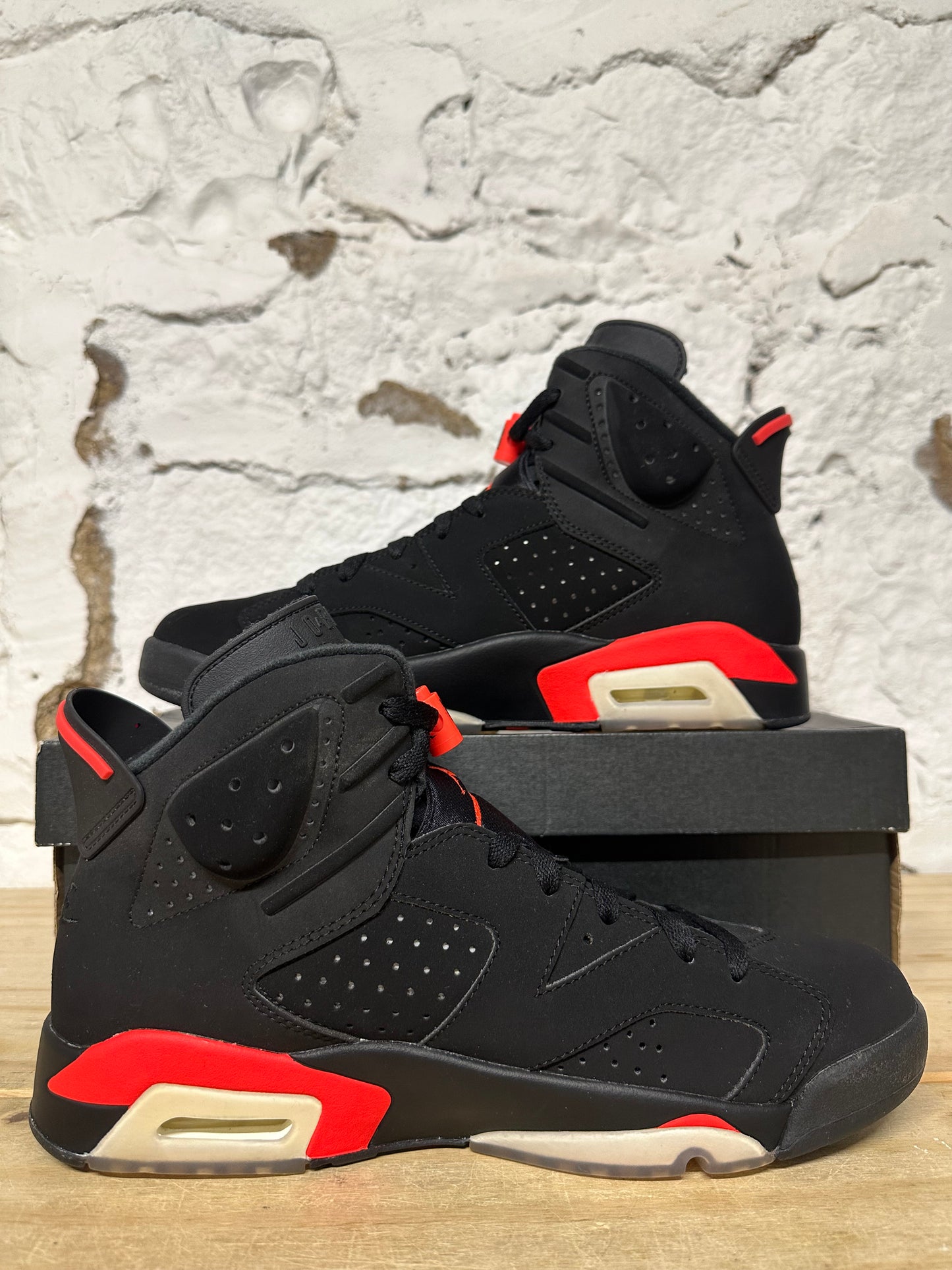 Air Jordan 6 Infrared Black (2019) Sz 10 (B-Grade)