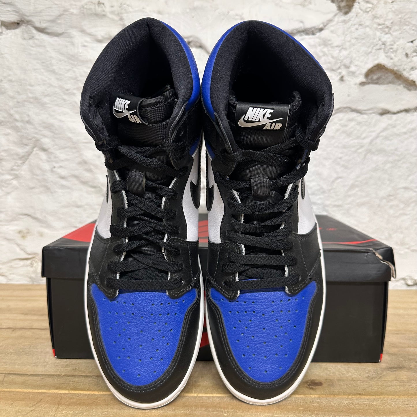 Air Jordan 1 High Royal Toe Sz 11.5