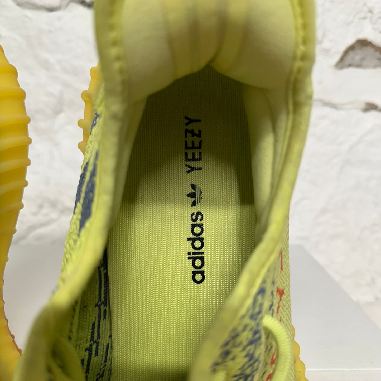 Yeezy 350 V2 Semi Frozen Yellow Sz 10.5
