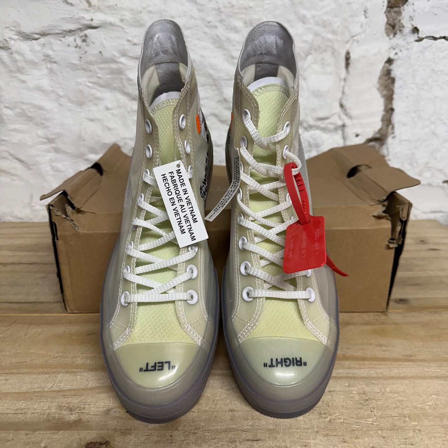 Converse Chuck Taylor All Star Vulcanized Hi Off-White Sz 9.5 DS