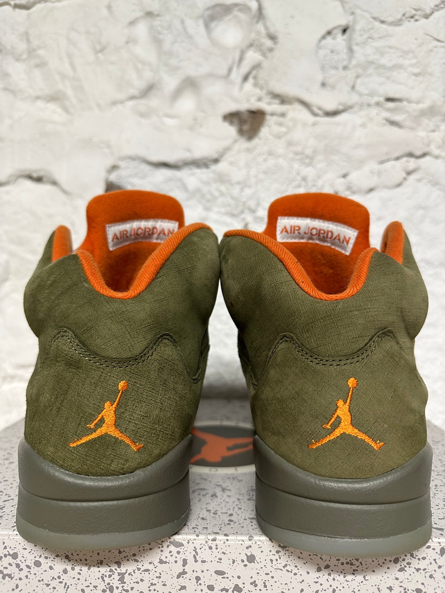 Air Jordan 5 Olive Sz 11