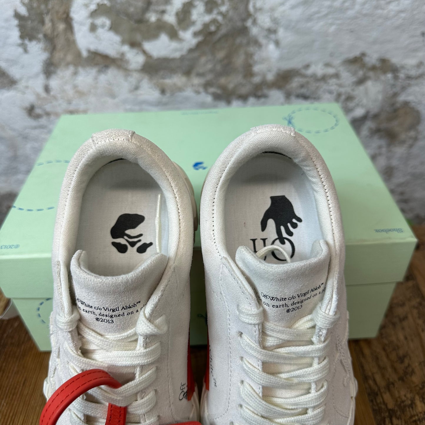 Off White Vulc Cream Suede Sz 4.5 (36) DS