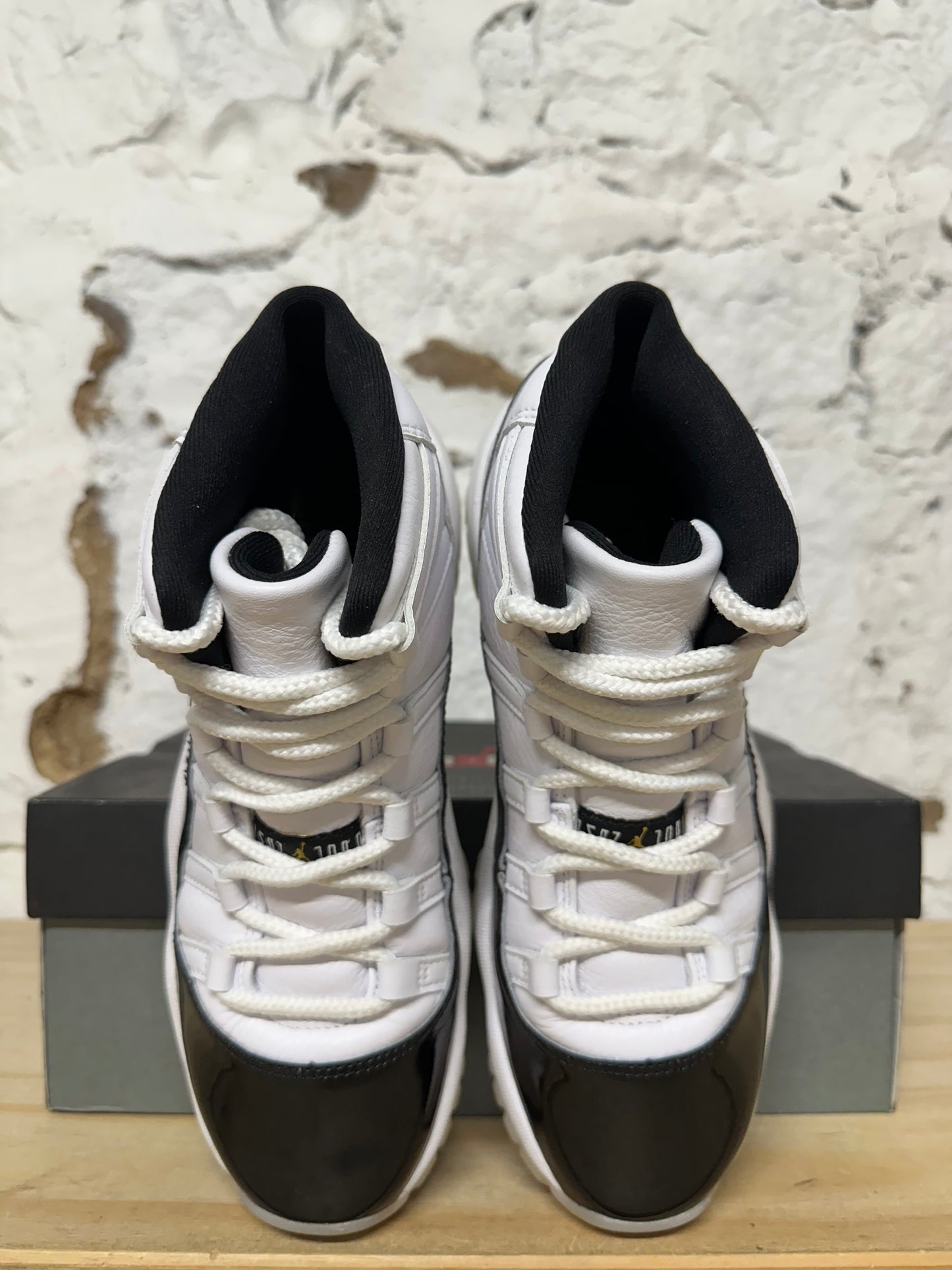 Air Jordan 11 DMP Sz 6.5Y