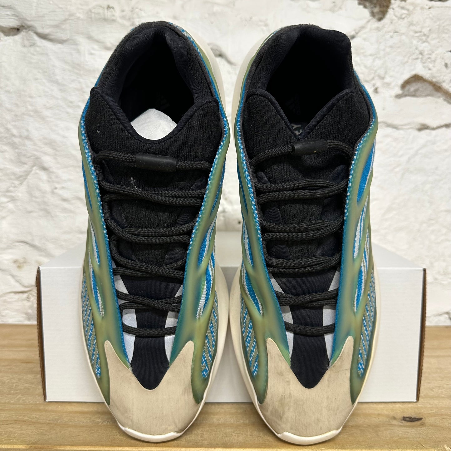 Yeezy 700 Azareth Sz 14