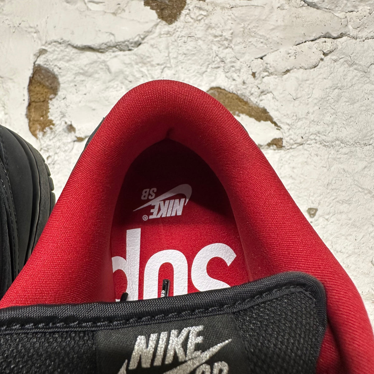Nike SB Dunk Low Supreme 94 Black Sz 10 DS