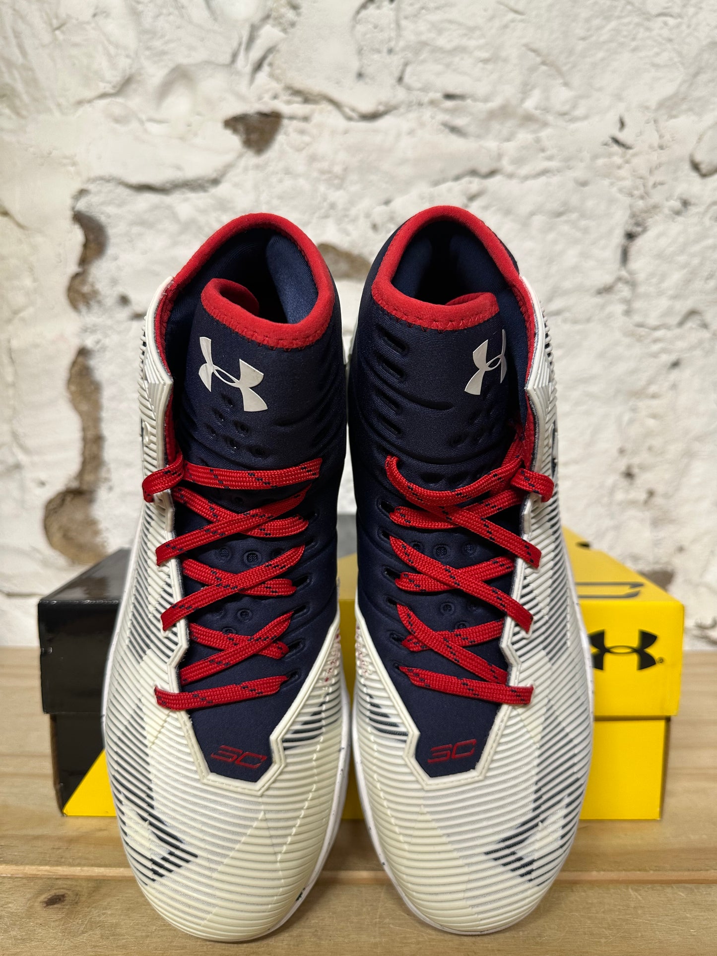 Under Armour Curry 2.5 Hoop Nation Sz 10.5 DS