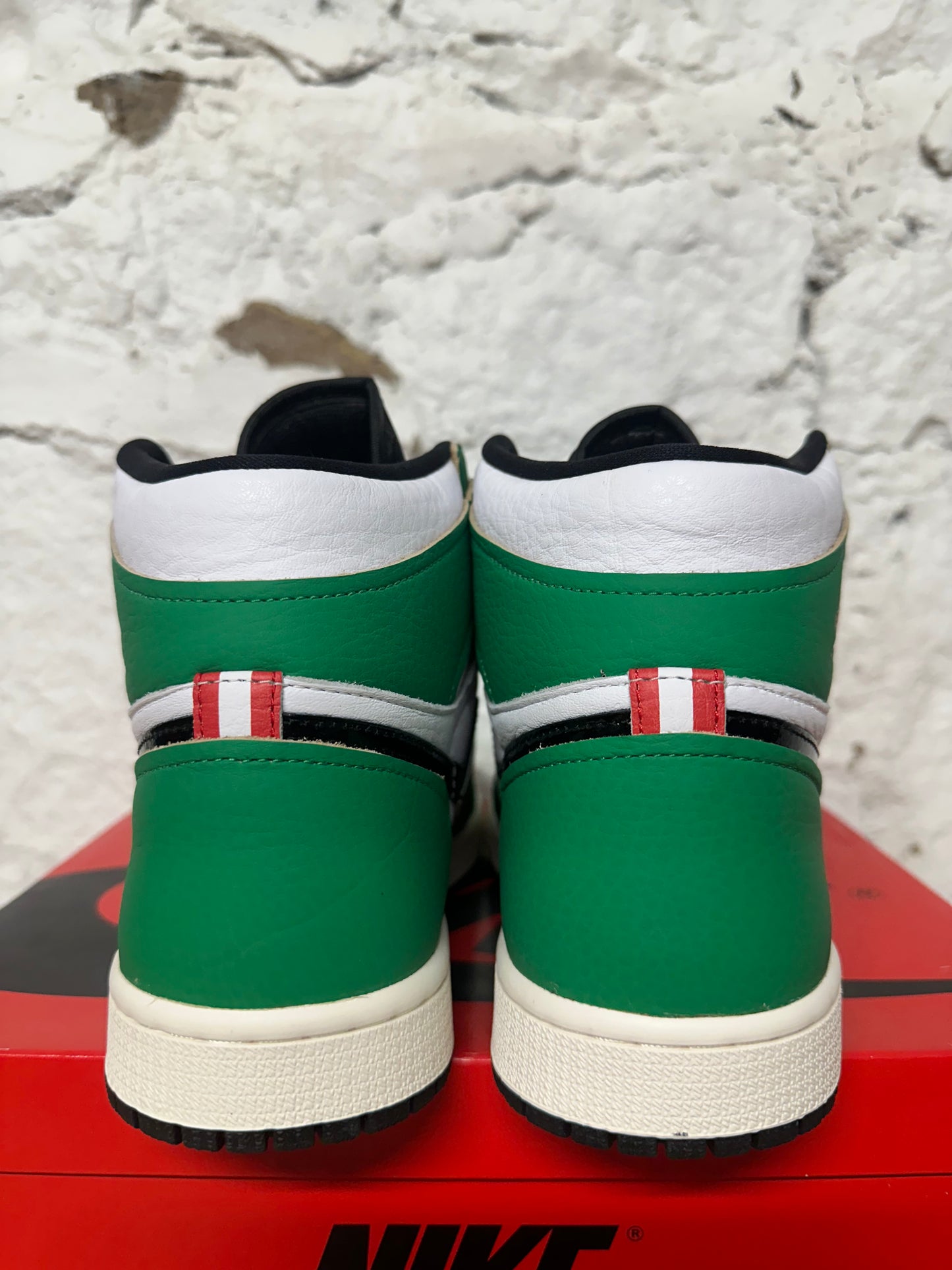 Air Jordan 1 Lucky Green Sz 8 (9.5W) DS