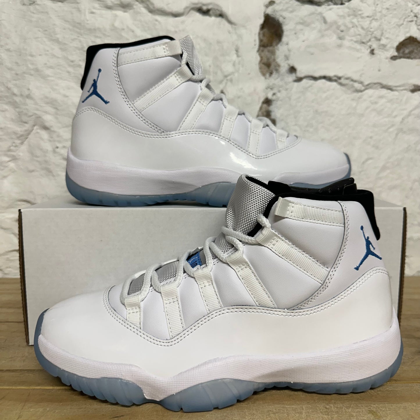 Air Jordan 11 High Legend Blue (2024) Sz 8.5 DS