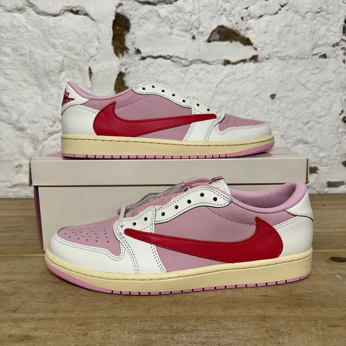 Air Jordan 1 Low Travis Scott Sail Tropical Pink Sz 11