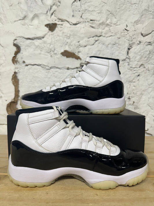 Air Jordan 11 Gratitude Sz 8.5