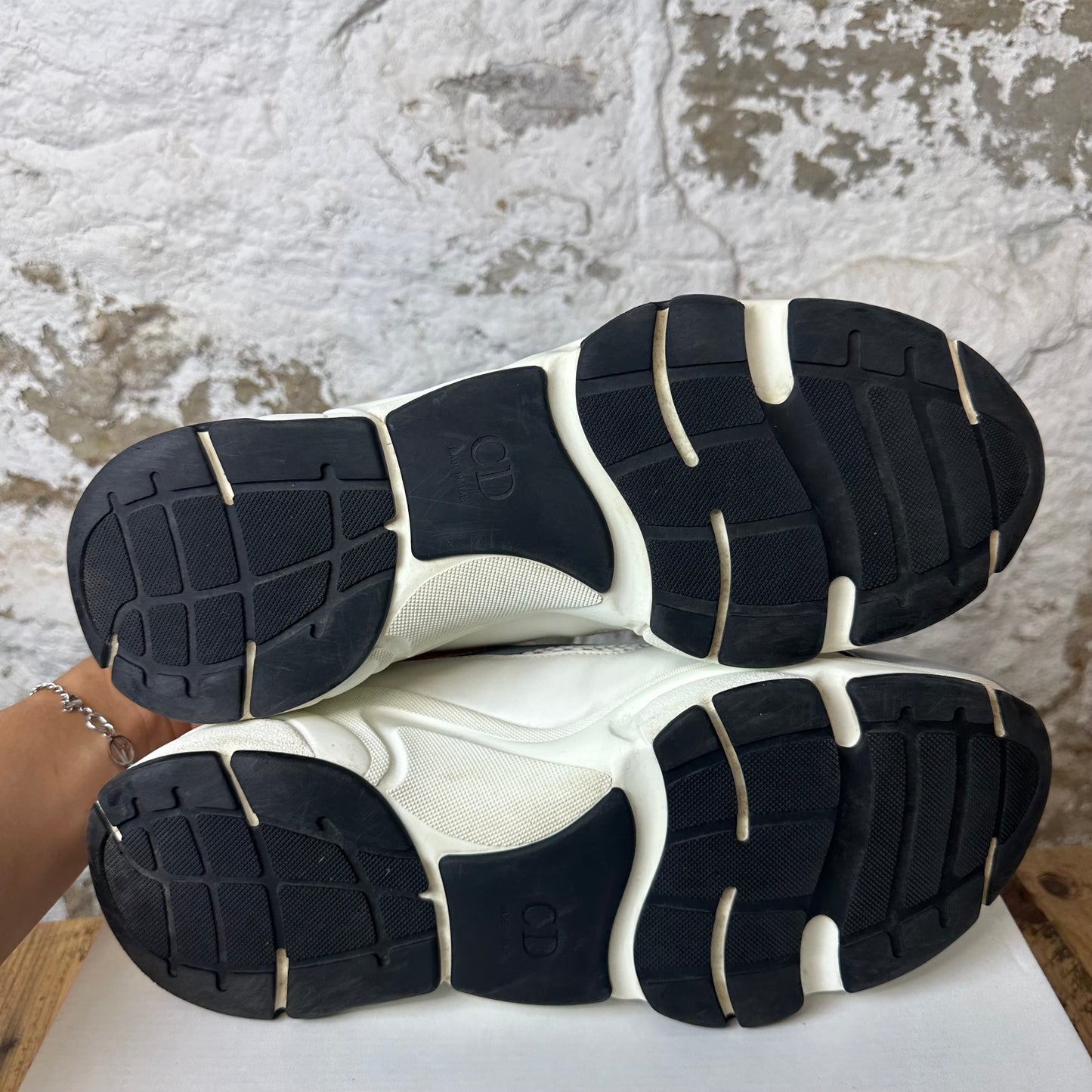 Dior B22 Orange Black White Sz 15 (48) No Box