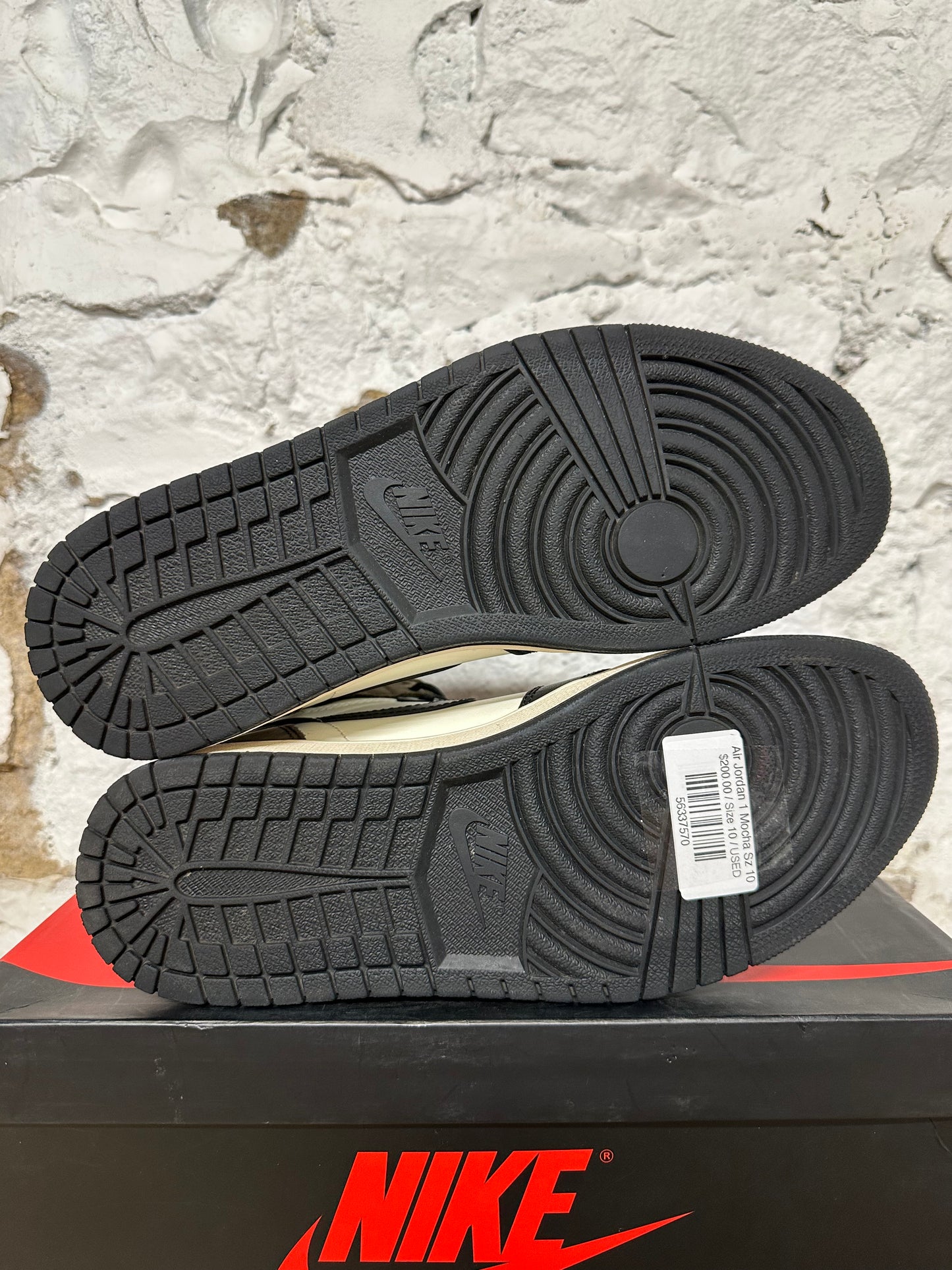 Air Jordan 1 High Mocha Sz 10