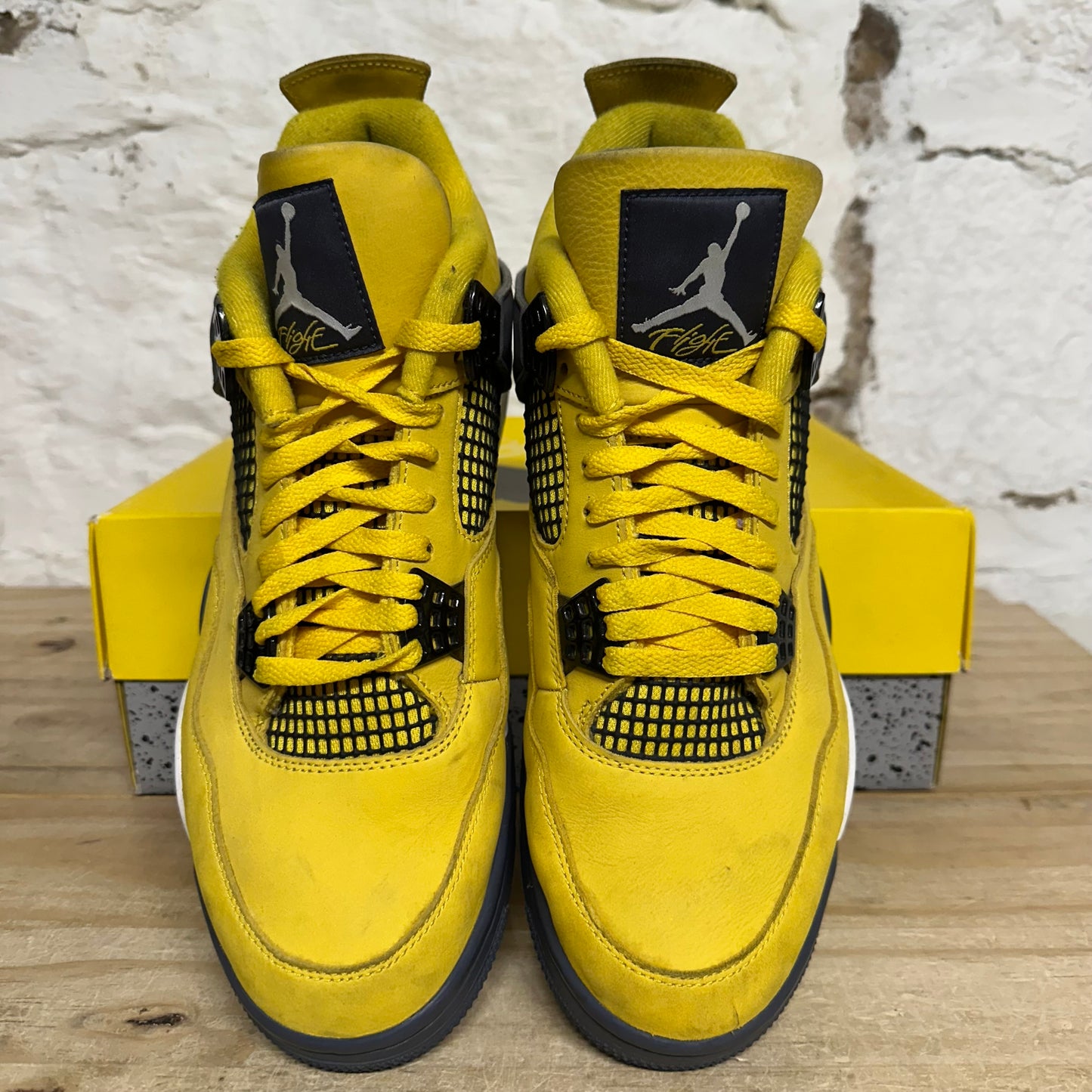 Air Jordan 4 Lightning Sz 11