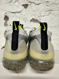 Nike Vapormax 2021 Flyknit Wolf Grey Volt Sz 9