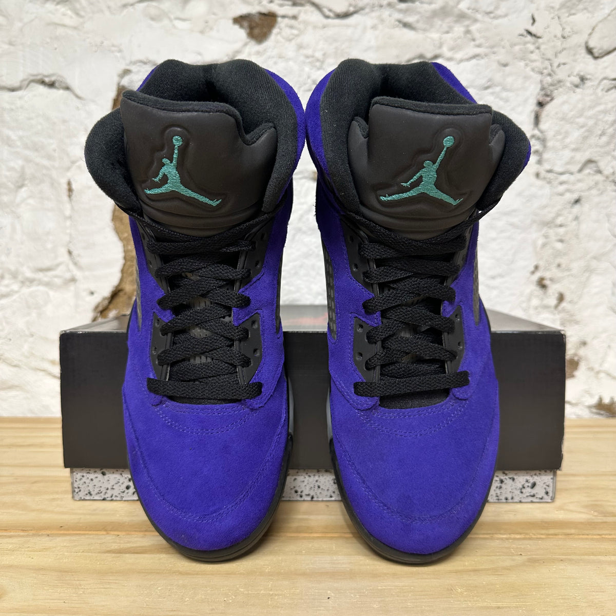 Air Jordan 5 Alternate Grape Sz 9.5