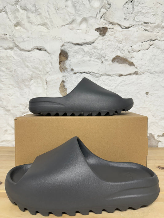 Yeezy Slide Granite Sz 9