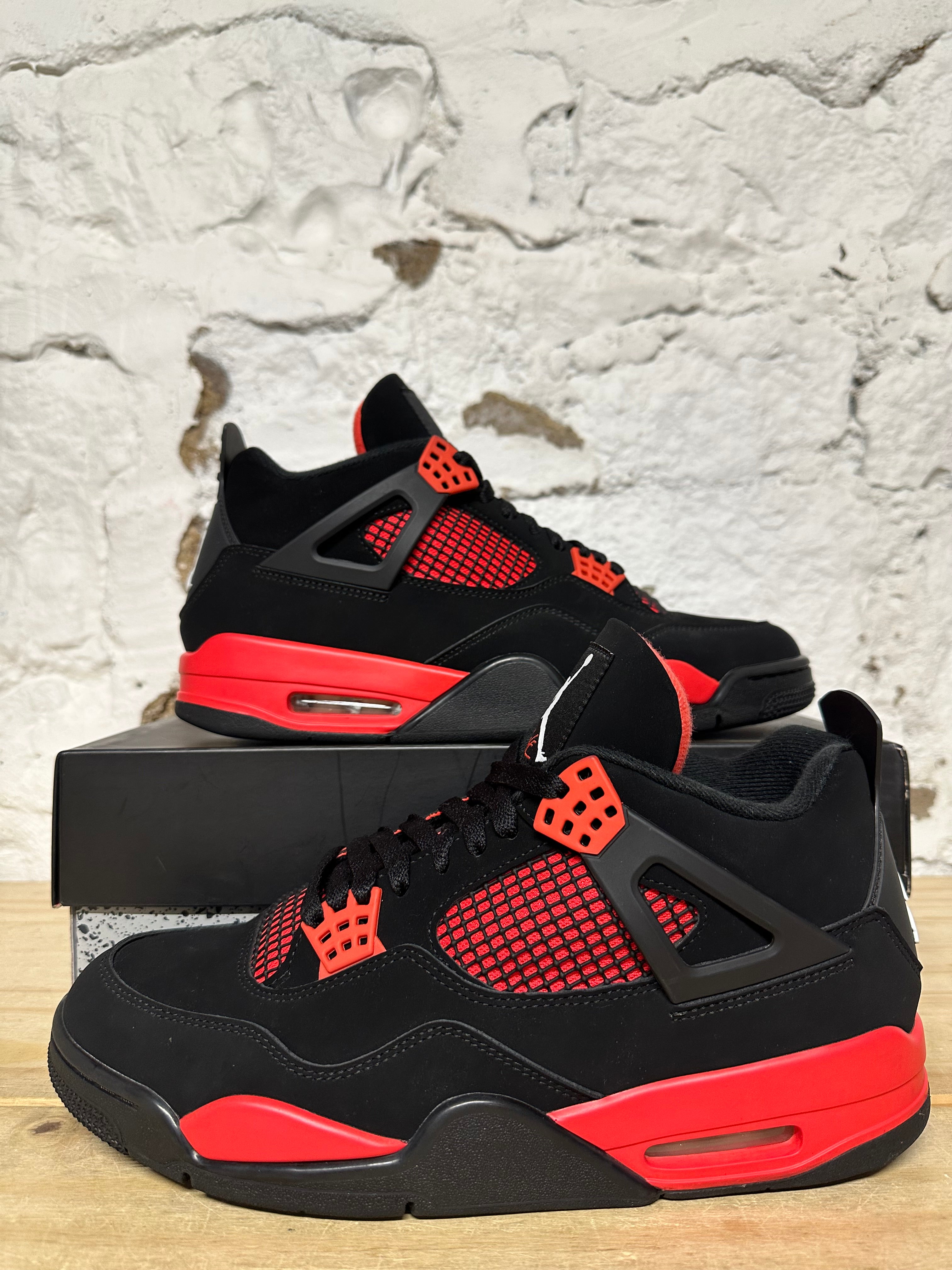 Air Jordan 4 Red Thunder Sz 11