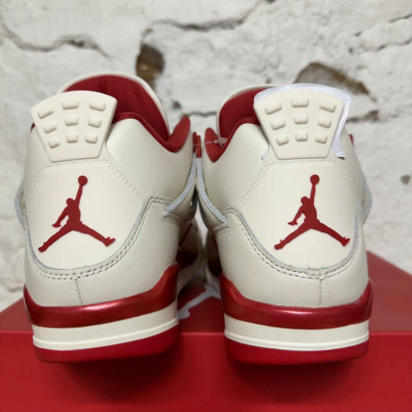 Air Jordan 4 Valentines Day Sierra Red Sz 9.5 (11W) DS