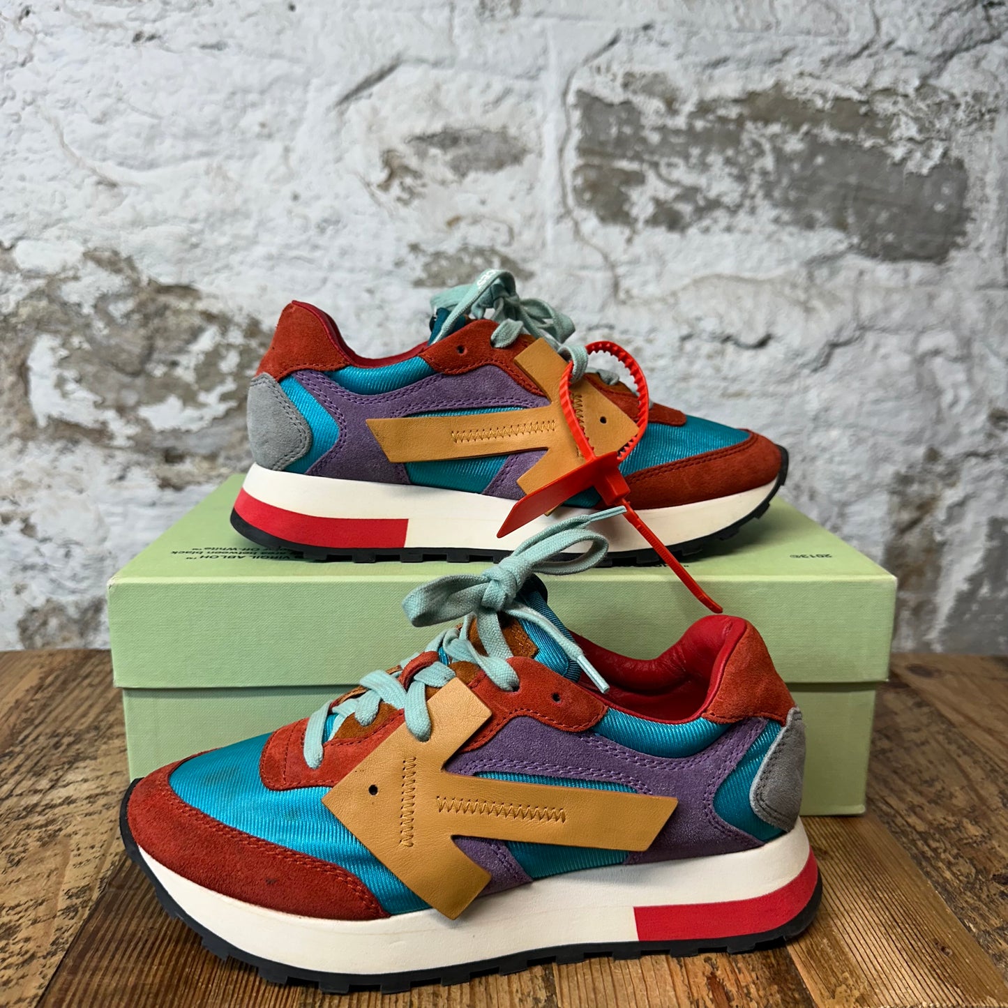 Off-White HG Multicolor Runner Sneaker Sz 5 (37)