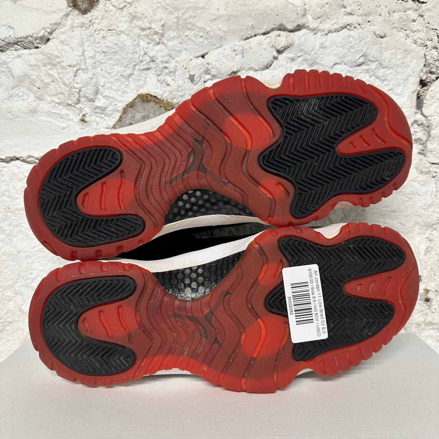 Air Jordan 11 Low Bred Sz 8.5