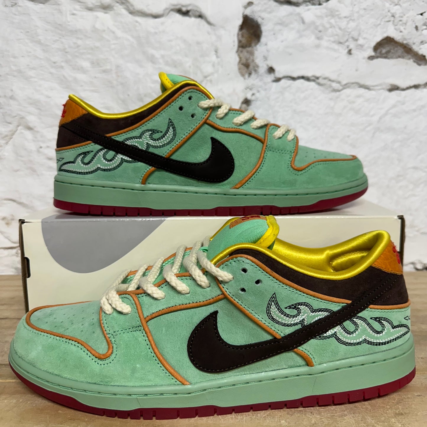 Nike SB Dunk Low Tourmaline Rodeo Sz 13 DS