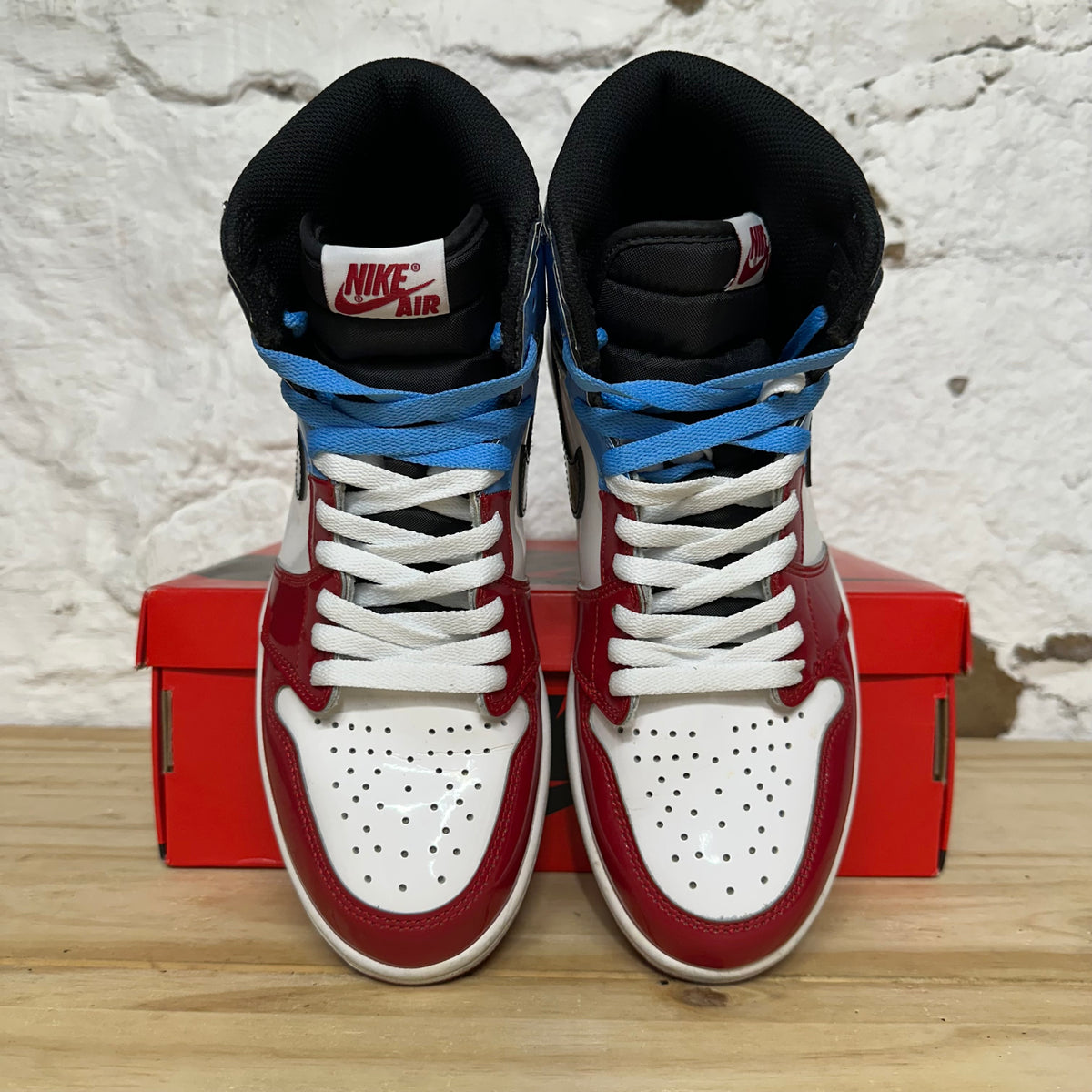 Air Jordan 1 High Fearless UNC Chicago Sz 9