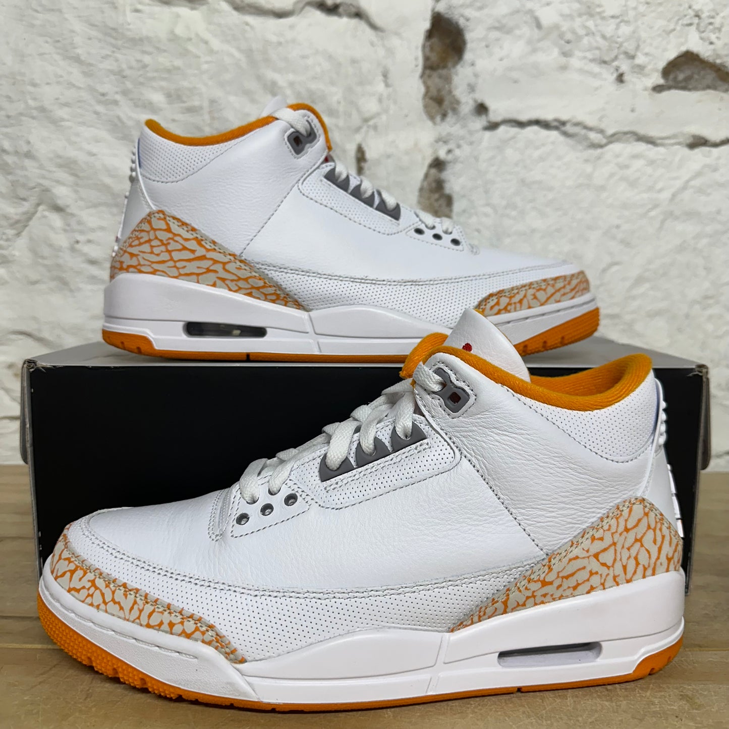 Air Jordan 3 Orange Citrus Sz 8.5 (10W)