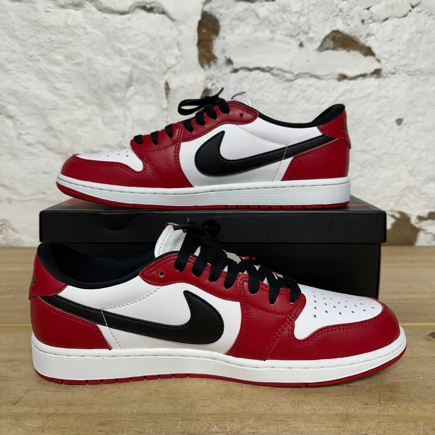 Air Jordan 1 Low Chicago Sz 10.5 DS