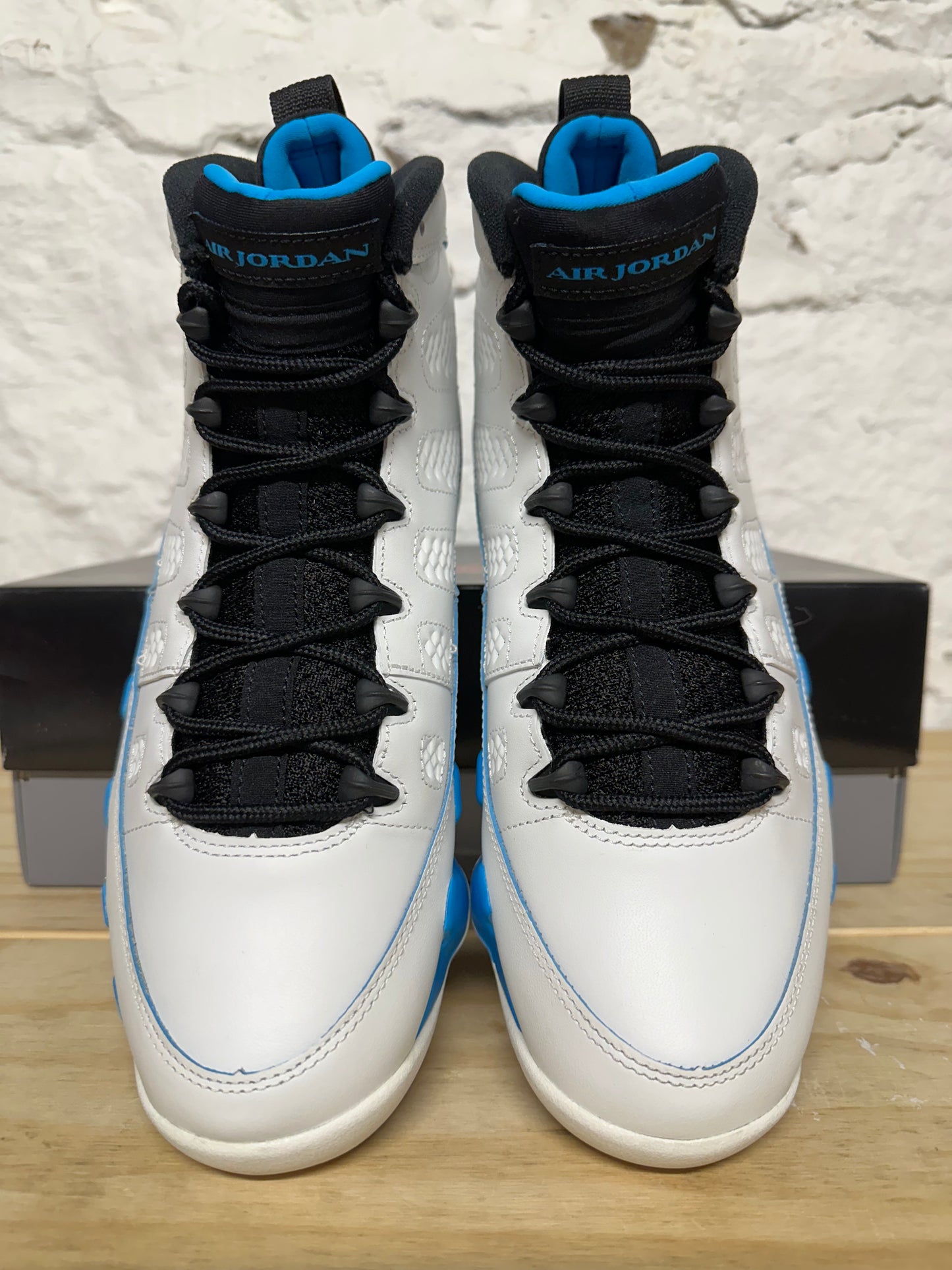 Air Jordan 9 Powder Blue Sz 9