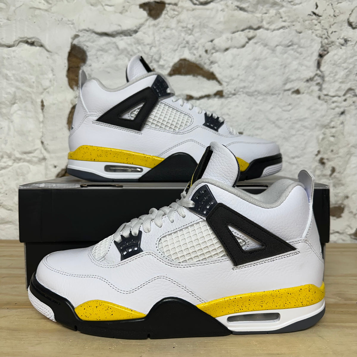 Air Jordan 4 Tour Yellow (2026) Sz 10.5