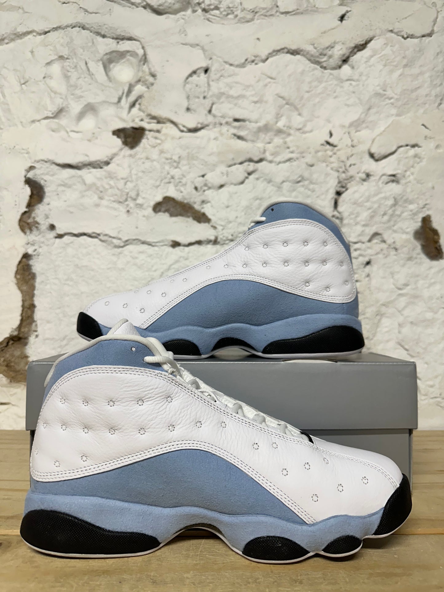 Air Jordan 13 Atmosphere Grey Sz 8 DS