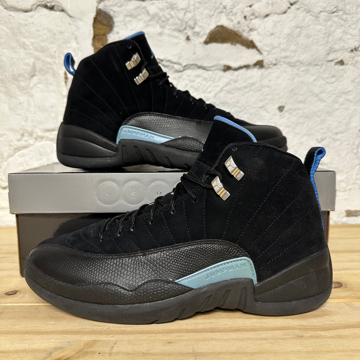 Air Jordan 12 Nubuck (2009) Sz 10 DS