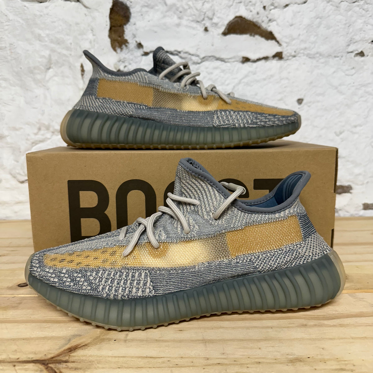 Yeezy 350 V2 Israfil Sz 10 DS