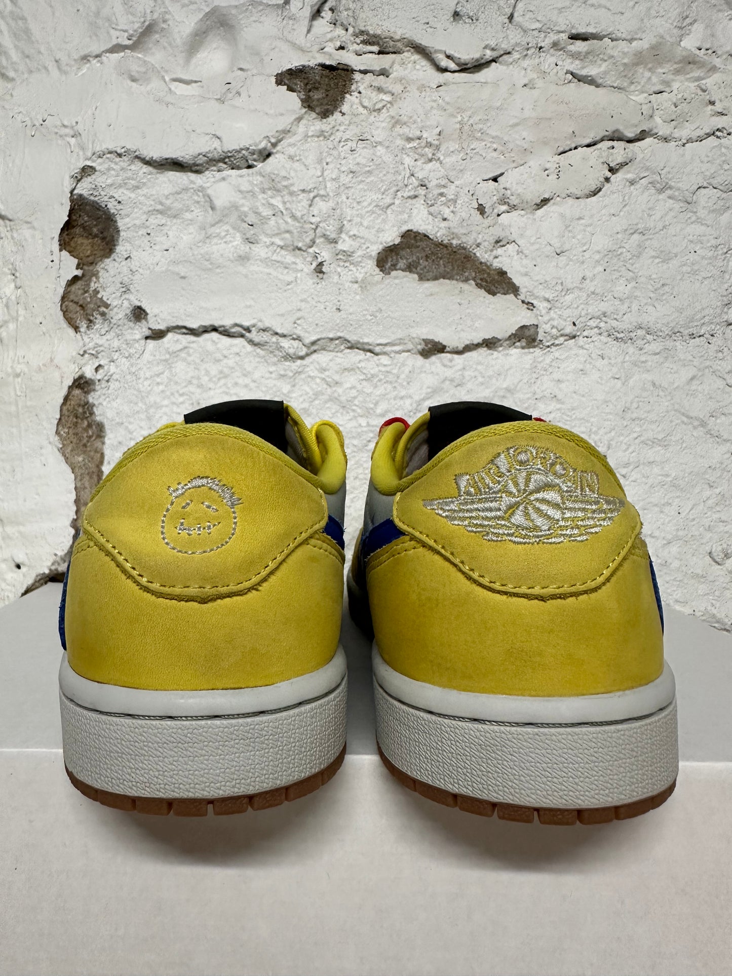 Air Jordan 1 Low Travis Scott Canary Sz 6.5 (8W)