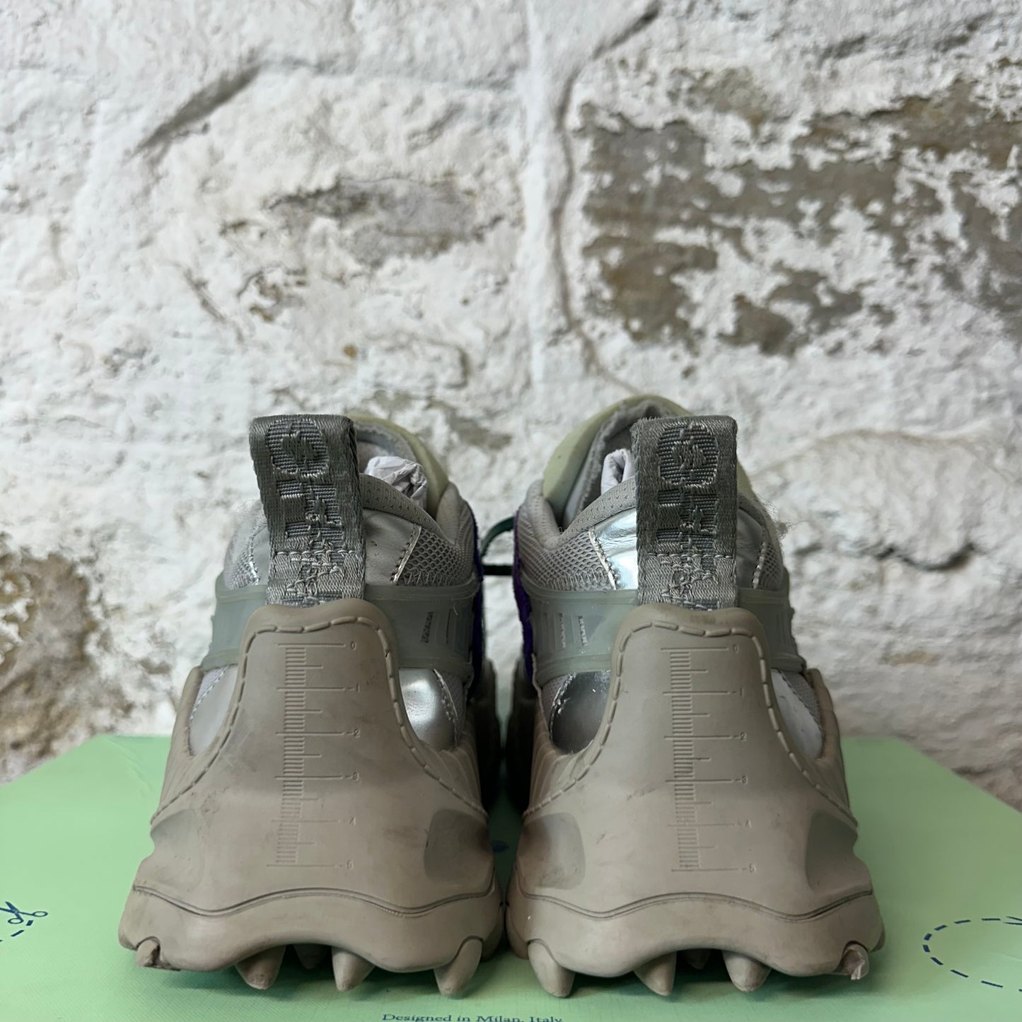 Off White ODSY 1000 Silver Beige Sneaker Sz 8 (41)