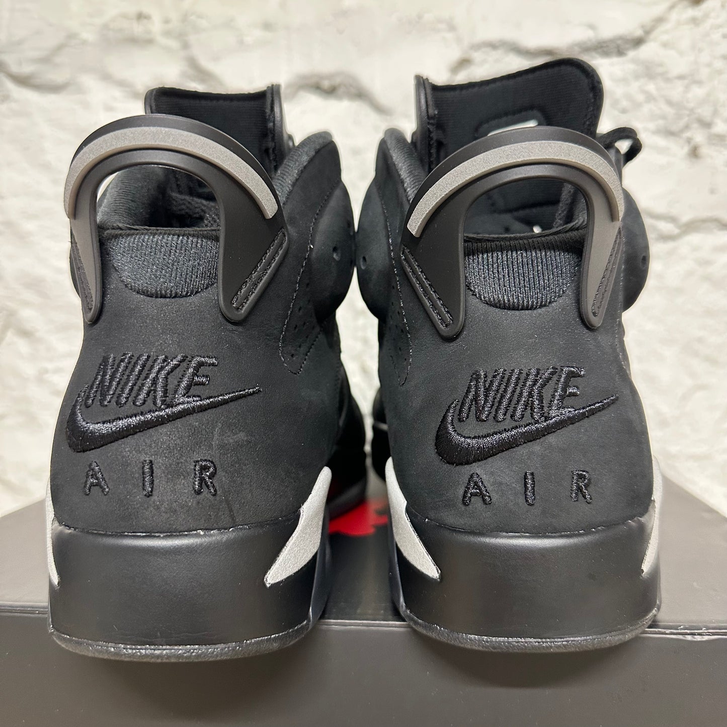 Air Jordan 6 Cap and Gown Sz 10