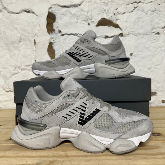 New Balance 9060 Silver Metallic Grey Sz 8.5