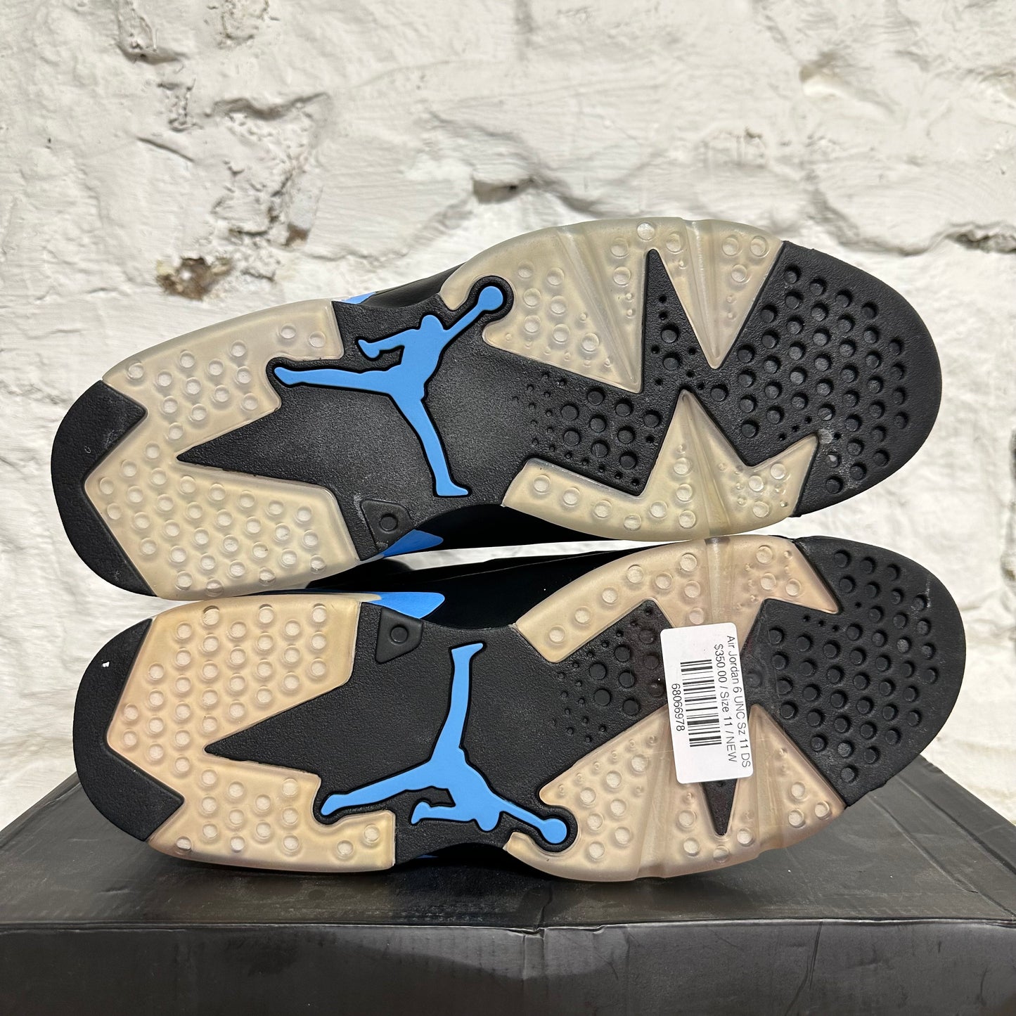 Air Jordan 6 UNC Sz 11 DS