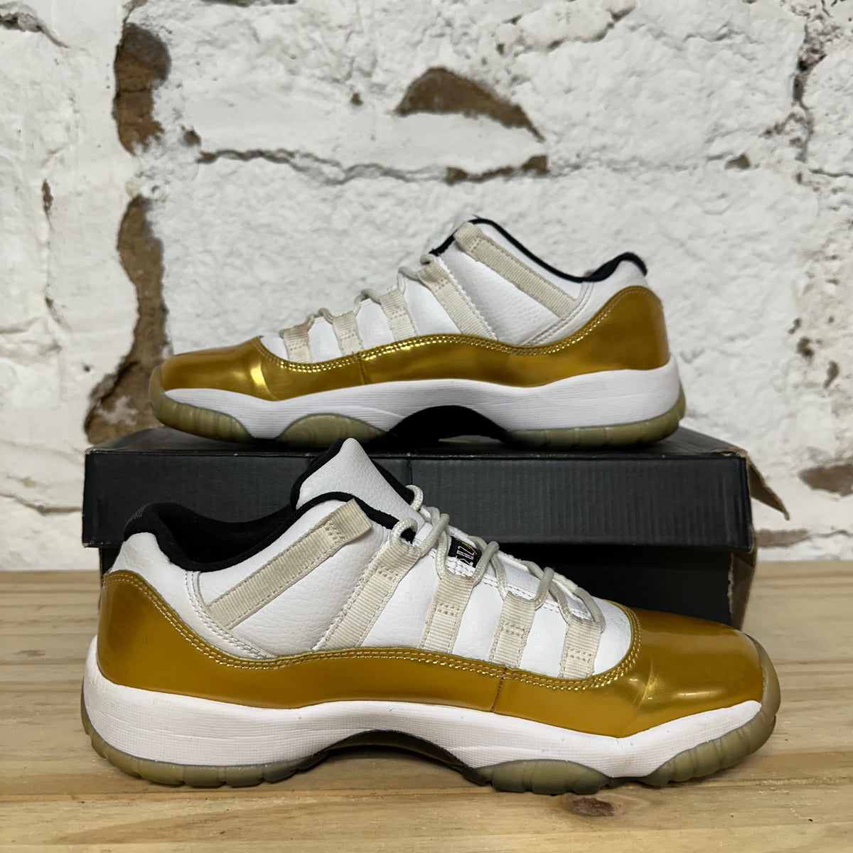 Air Jordan 11 Low Closing Ceremony Sz 7Y