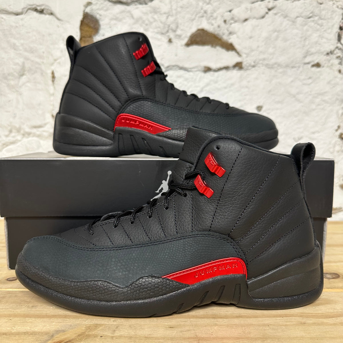 Air Jordan 12 Bloodline Sz 8.5